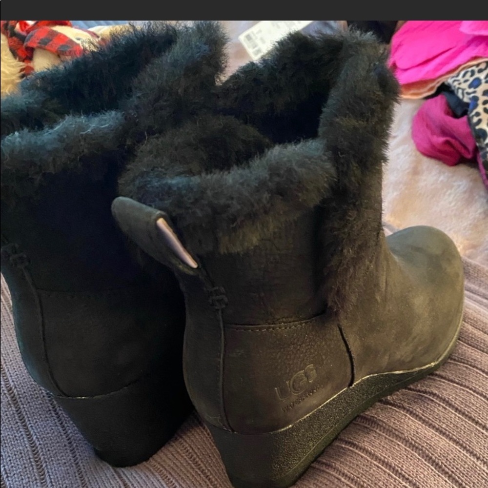 UGG new boots devorah sz7.5